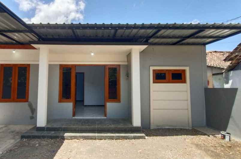 dijual rumah bantul