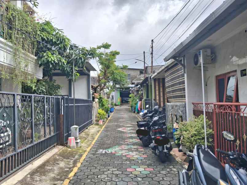 dijual rumah banyumanik