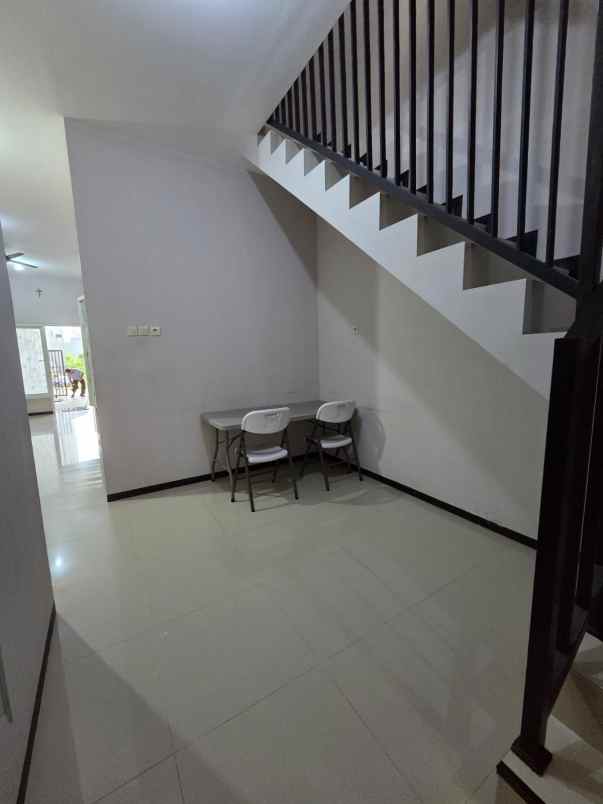 dijual rumah baru gunung anyar surabaya