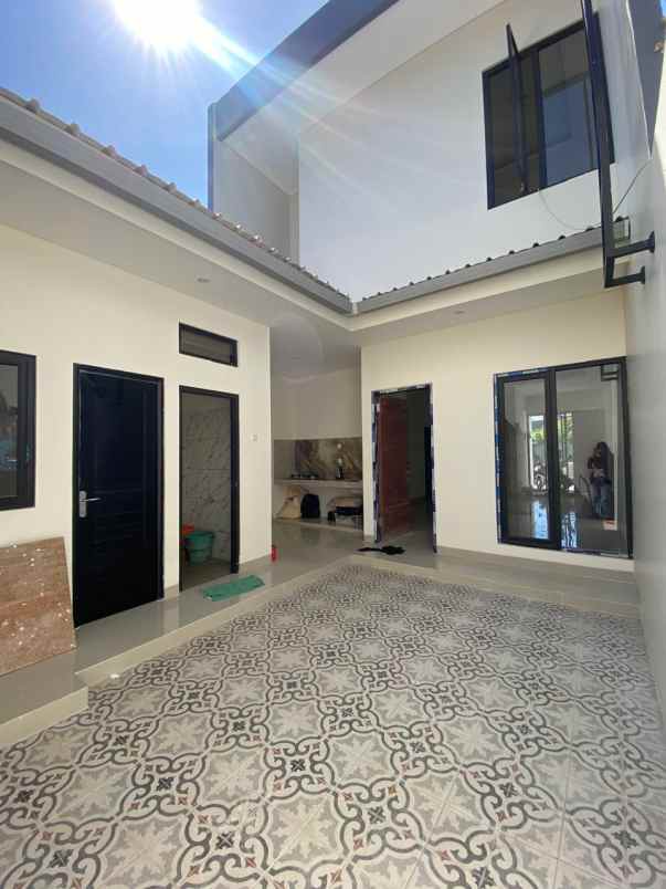 dijual rumah baru rungkut mapan merr upn rev a428