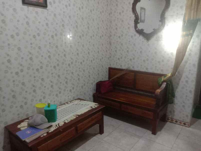 dijual rumah benowo asri