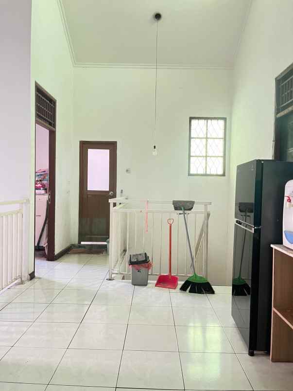 dijual rumah bintaro sektor 9