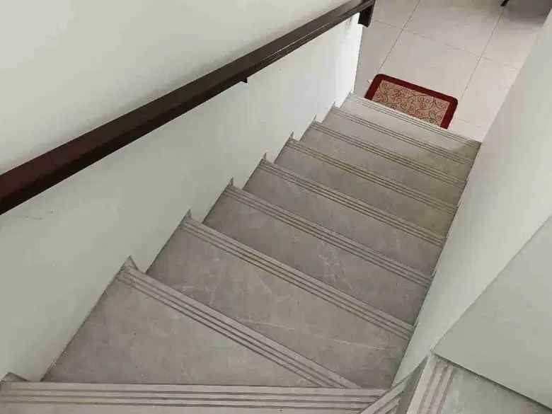 dijual rumah bojongsari depok