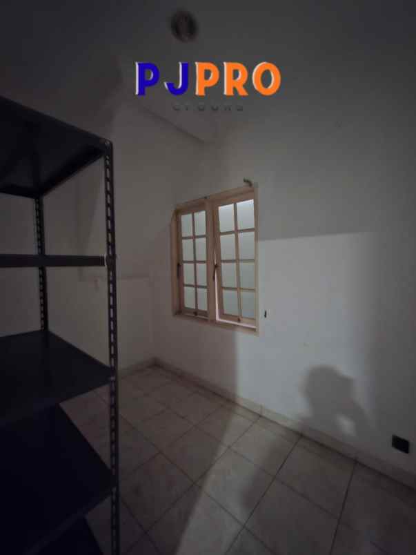 dijual rumah boulevard hijau
