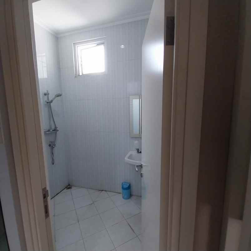 dijual rumah boulevard kota wisata cibubur