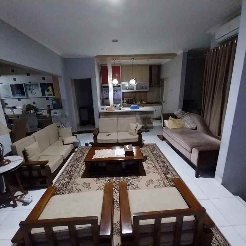 dijual rumah boulevard kota wisata cibubur