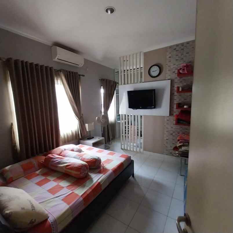 dijual rumah boulevard kota wisata cibubur
