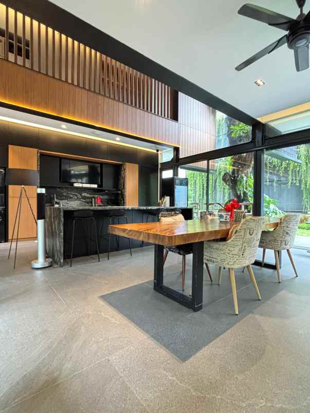 dijual rumah brawijaya kebayoran baru