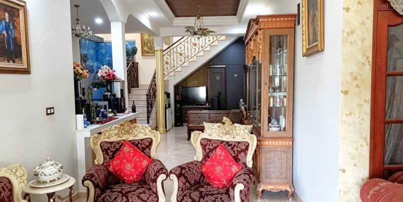 dijual rumah buaran