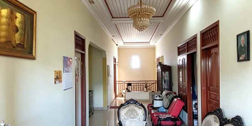 dijual rumah buaran
