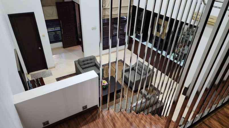 dijual rumah bukit gading mediterania