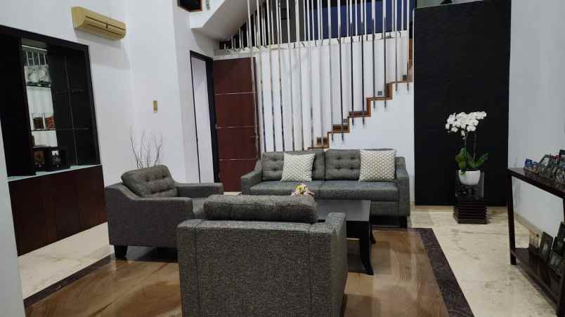 dijual rumah bukit gading mediterania