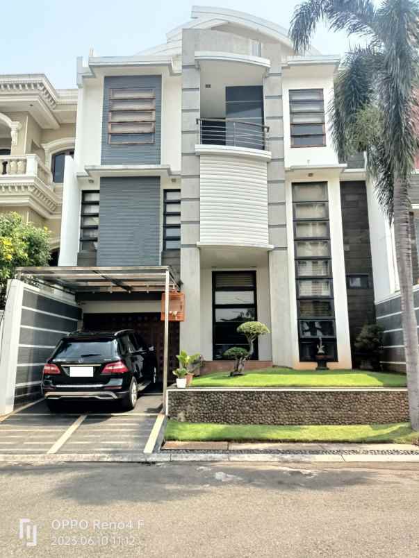 dijual rumah bukit gading mediterania