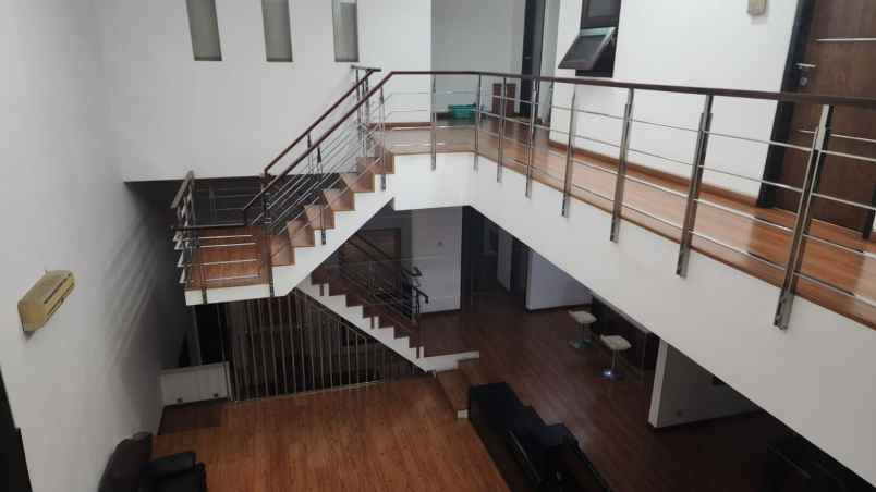 dijual rumah bukit gading mediterania