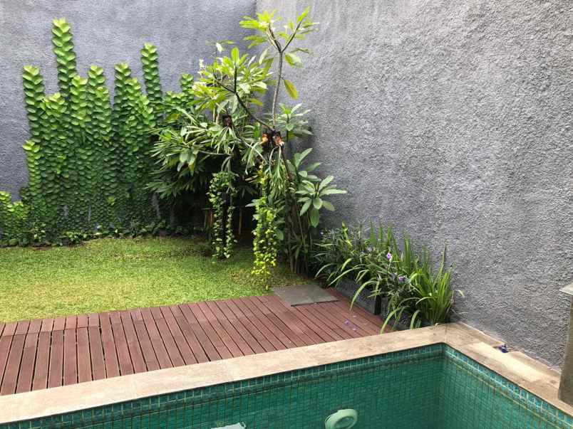 dijual rumah bukit permai cibubur