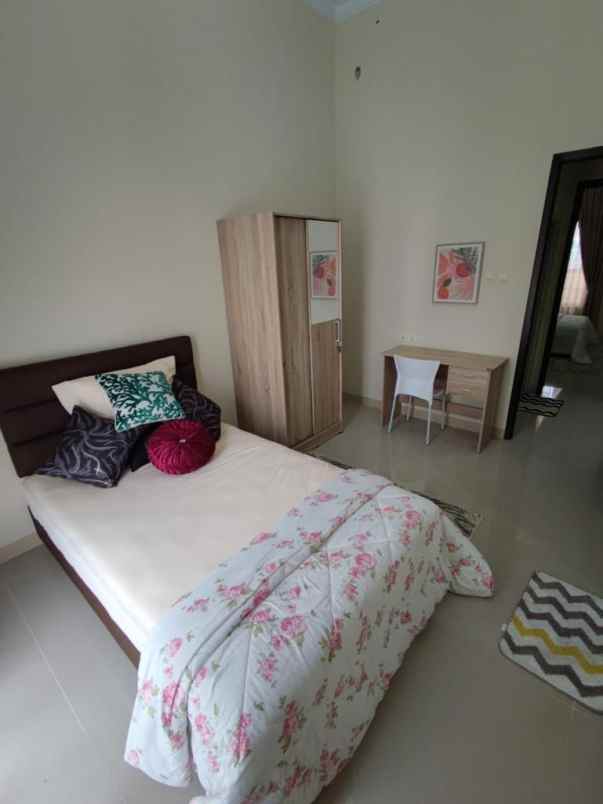 dijual rumah bukit pratama residence