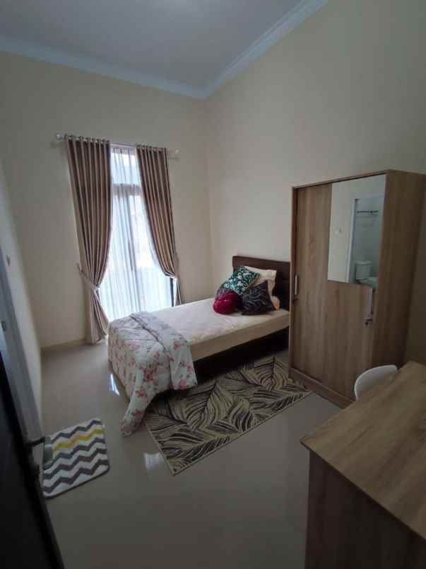 dijual rumah bukit pratama residence
