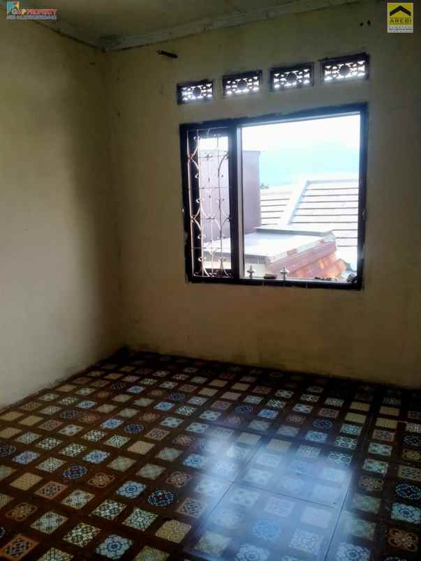 dijual rumah bumi panyawangan