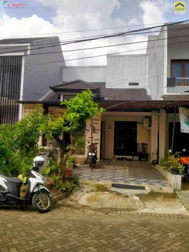dijual rumah bumi panyawangan