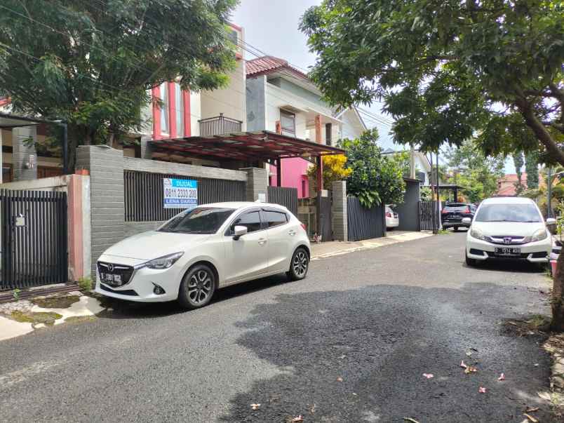 dijual rumah bumi sariwangi