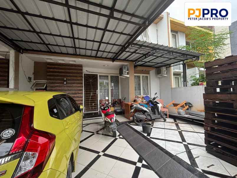 dijual rumah cantik di harapan indah 2 cluster ifolia