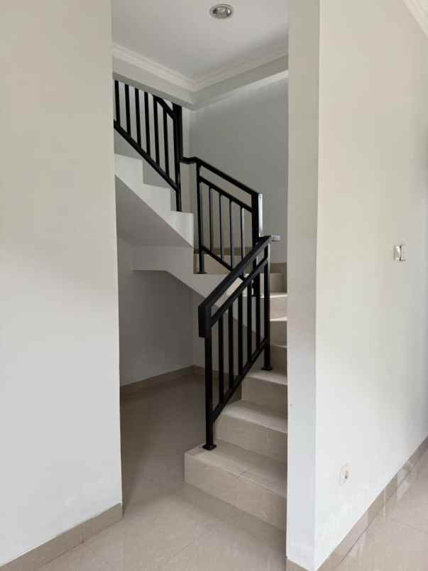 dijual rumah cantik siap huni di sentul bogor
