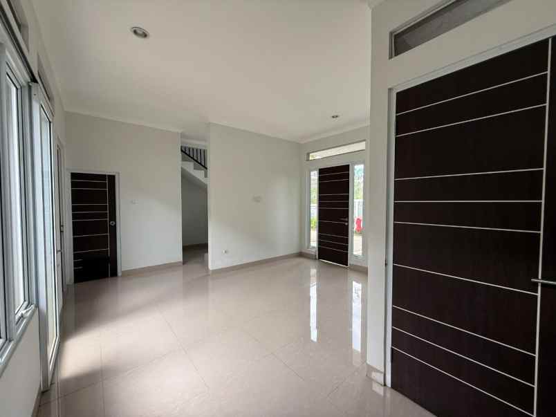 dijual rumah cantik siap huni di sentul bogor