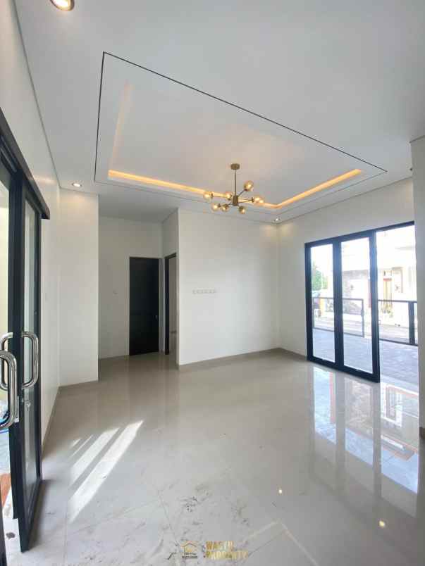 dijual rumah caturharjo