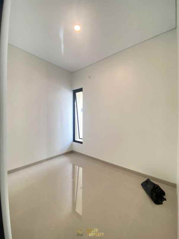 dijual rumah caturharjo