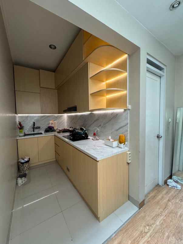 dijual rumah cigadung raya sayap