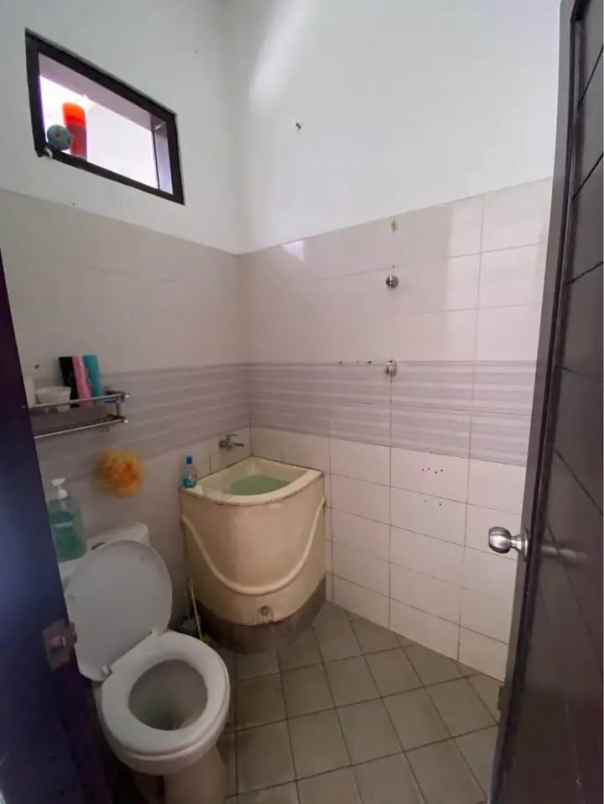 dijual rumah cihanjuang