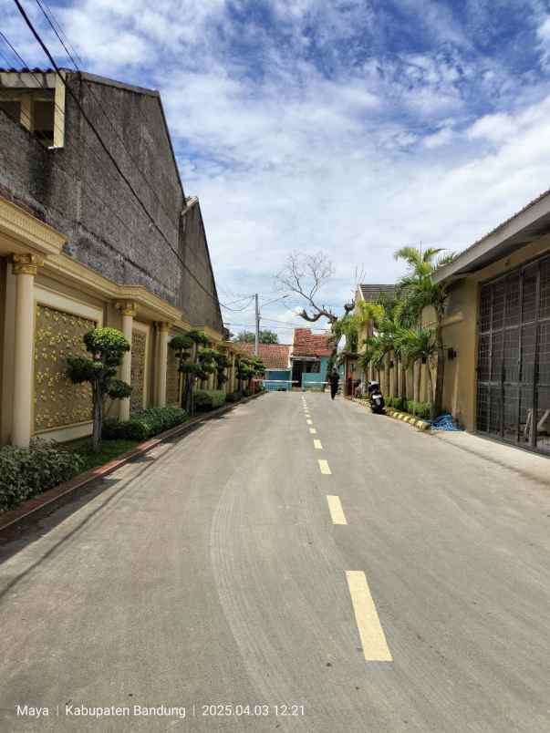 dijual rumah ciherang