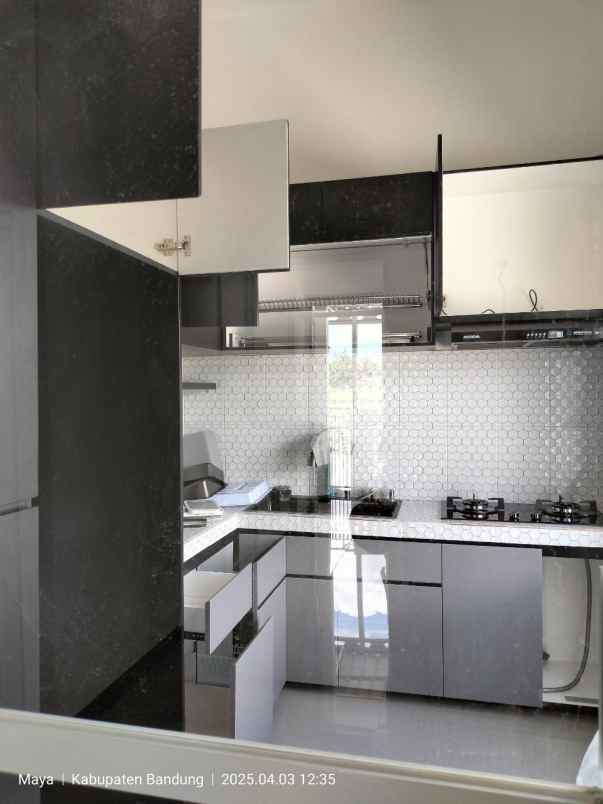 dijual rumah ciherang