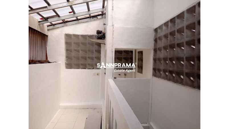 dijual rumah cipayung jakarta timur