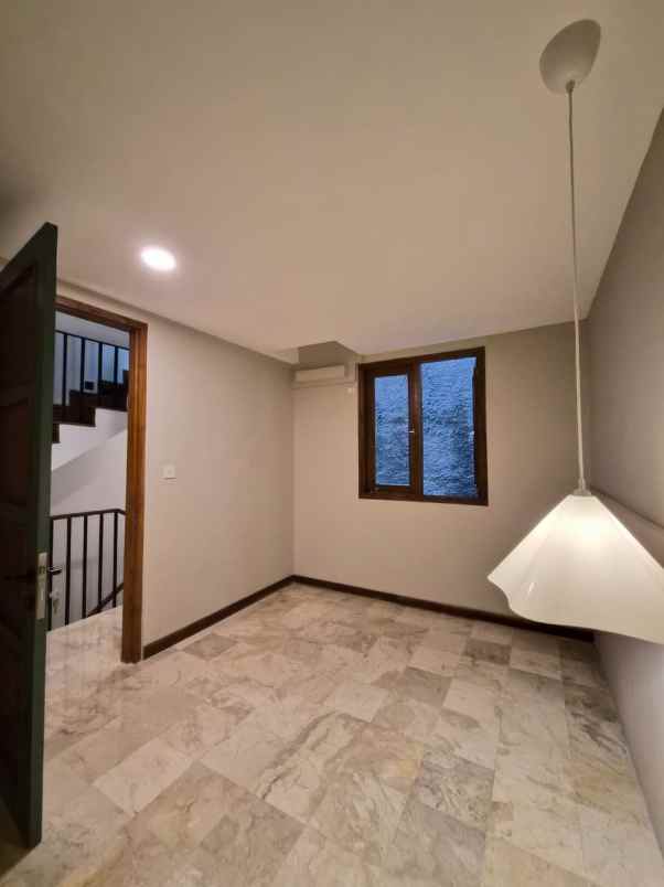 dijual rumah cipinang rawamangun