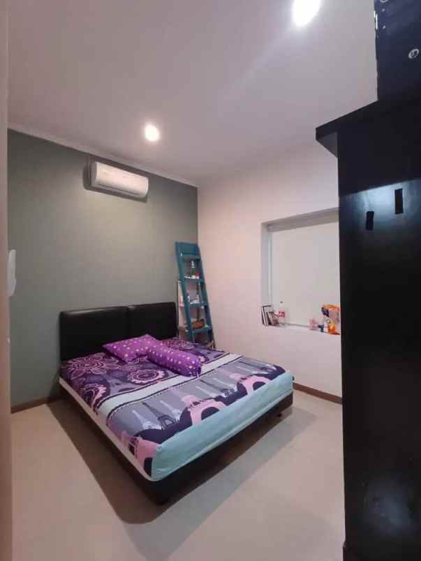 dijual rumah ciputat cipayung