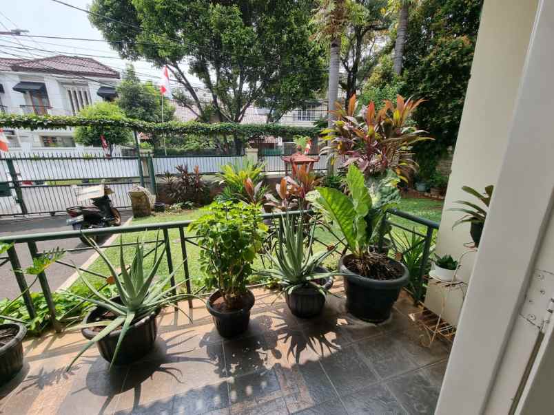 dijual rumah cisanggiri kebayoran baru