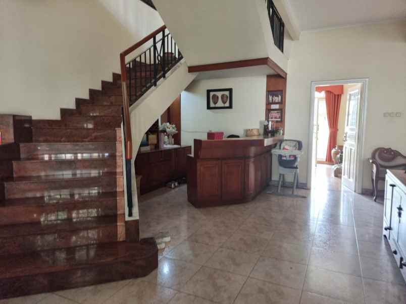 dijual rumah cisanggiri kebayoran baru