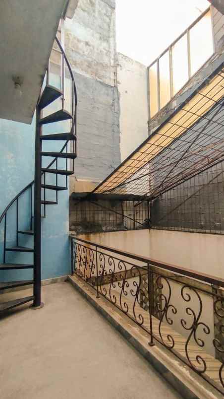 dijual rumah citragran cibubur