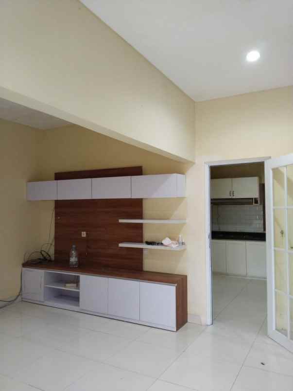 dijual rumah cluster cassia jgc jakarta