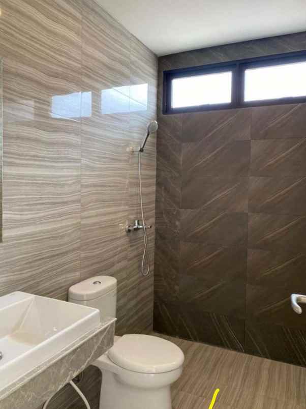 dijual rumah cluster semayang asya jgc