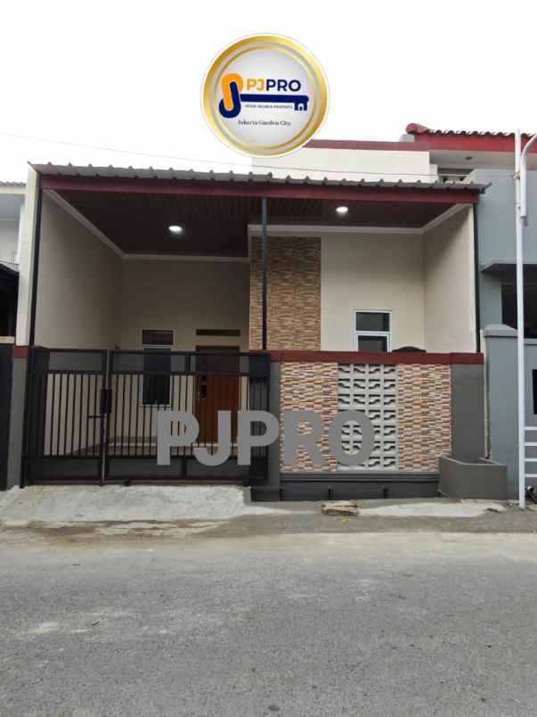 dijual rumah cluster taman flora
