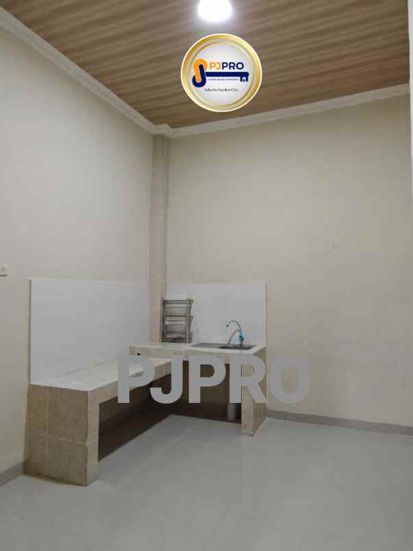 dijual rumah cluster taman flora