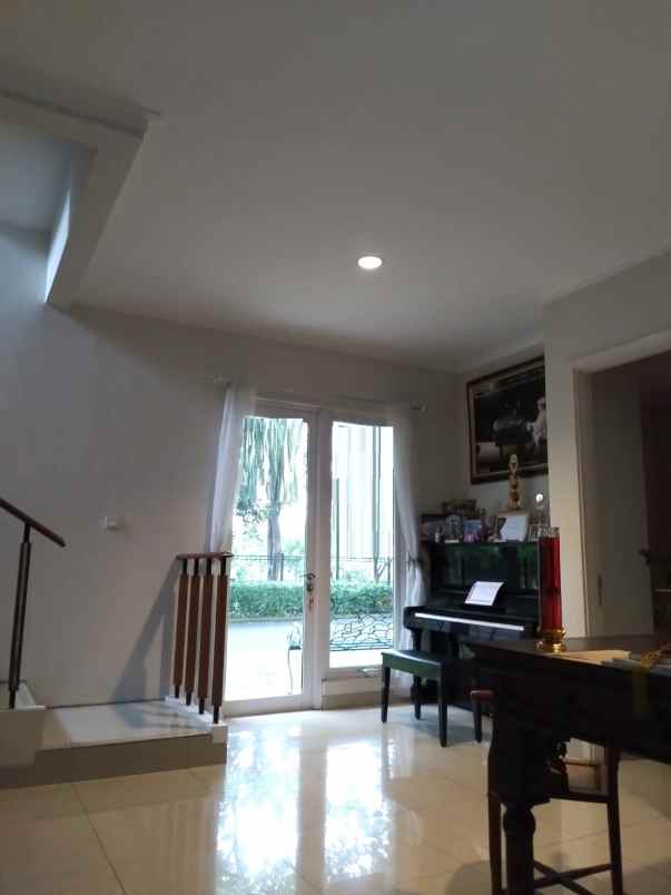 dijual rumah cluster vernonia