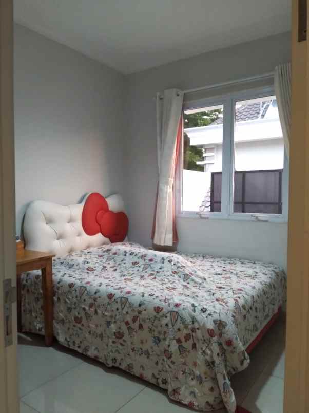 dijual rumah cluster vernonia