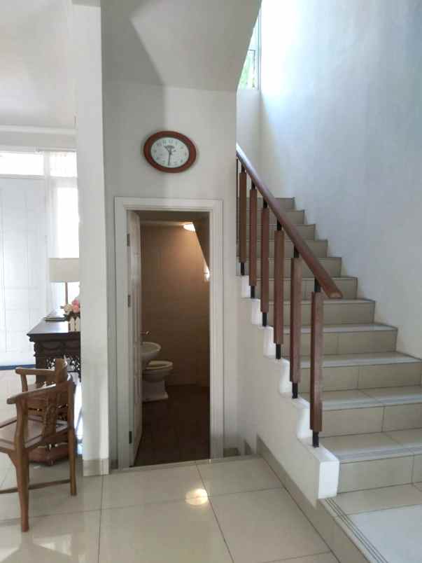 dijual rumah cluster vernonia