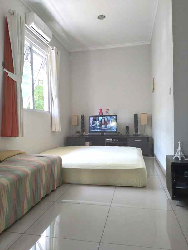 dijual rumah cluster vernonia