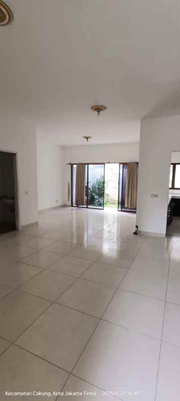 dijual rumah cluster zebrina jgc