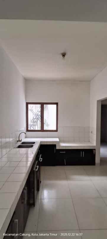 dijual rumah cluster zebrina jgc