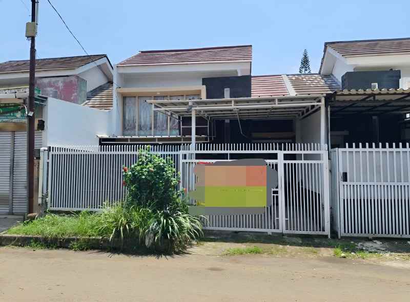 dijual rumah cumpaeun tapos depok